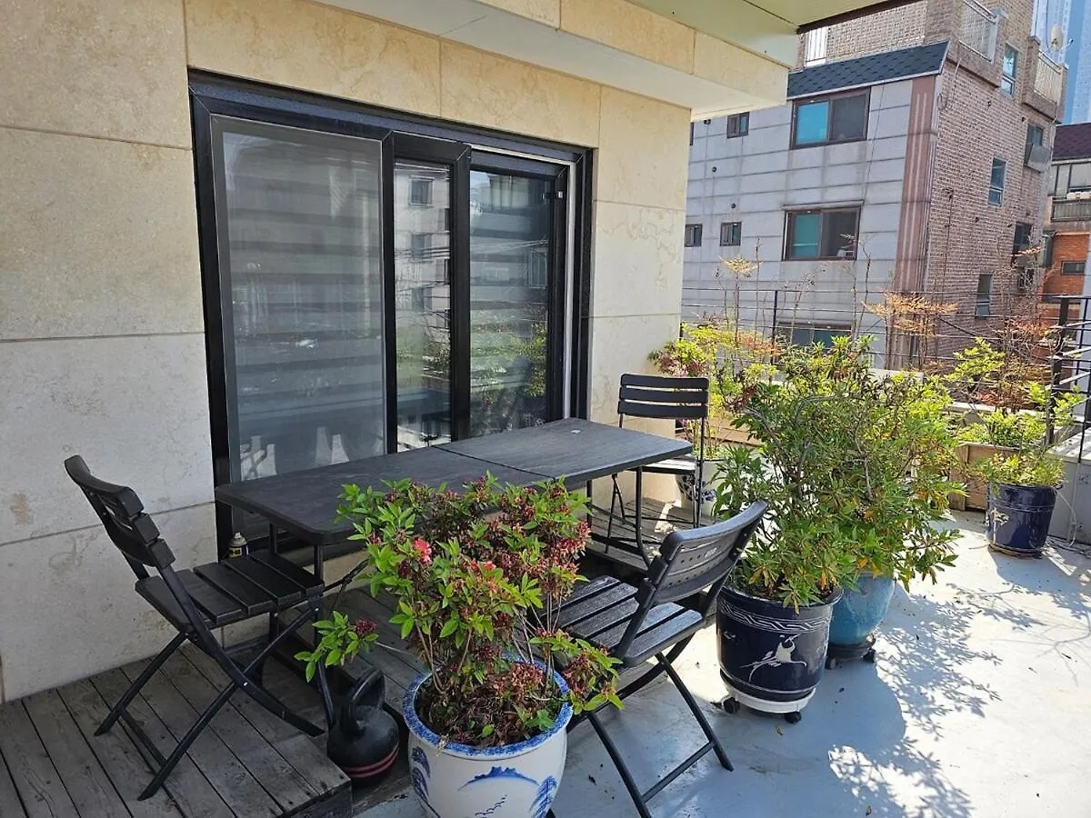 Apartamento Raim Hongdae Seúl